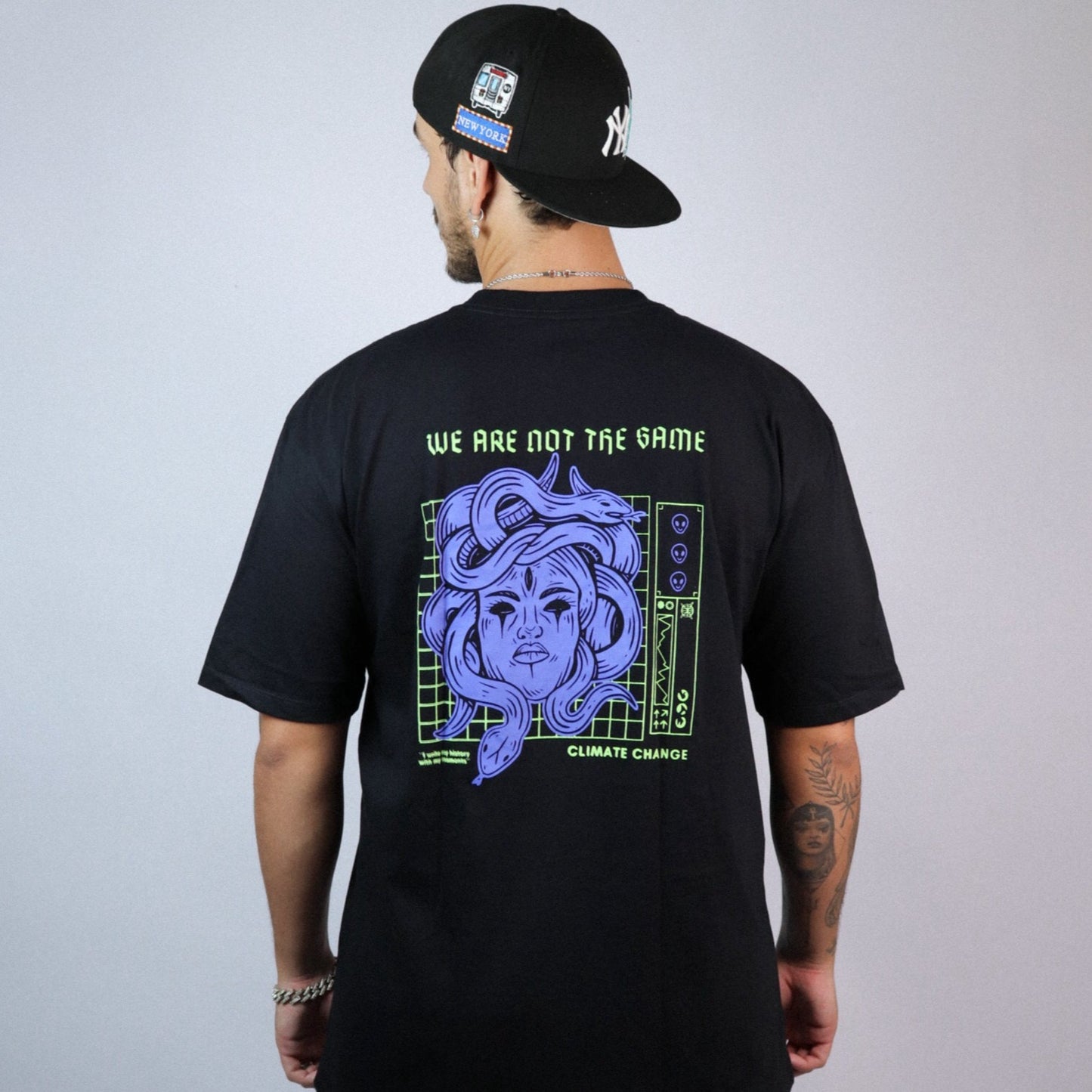 Camiseta Oversized Nine “Not the same”